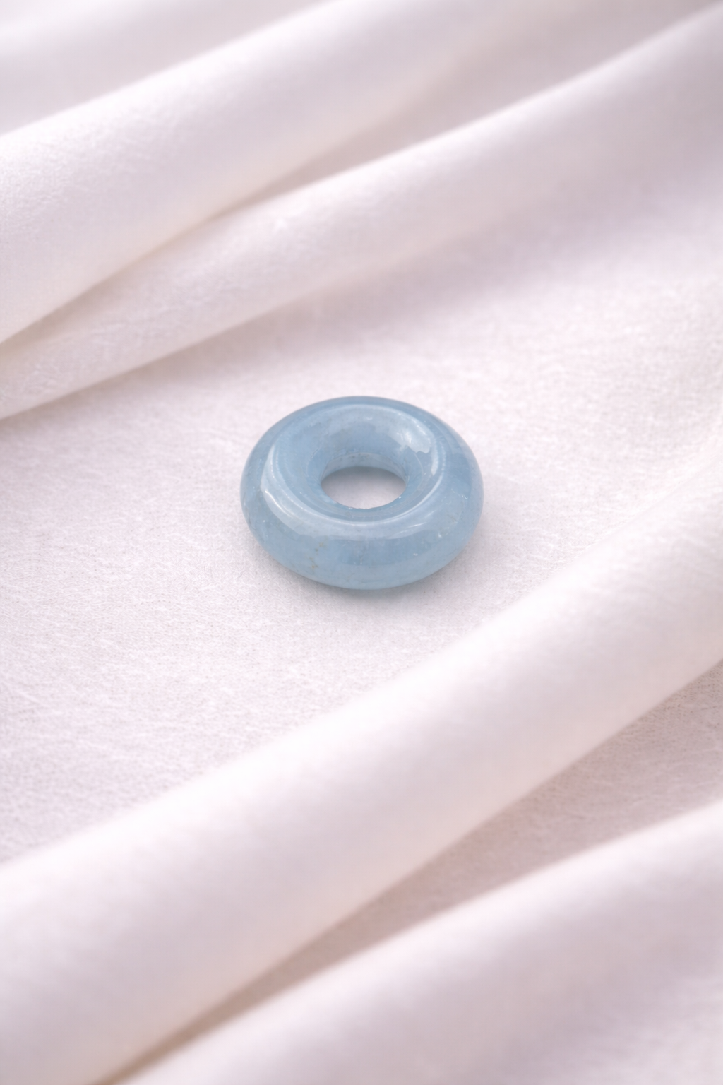 Anhänger Jade eisblau