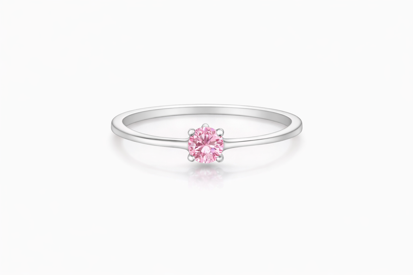 Ring Princess mit rosa Stein auf weissem Hintergrund
