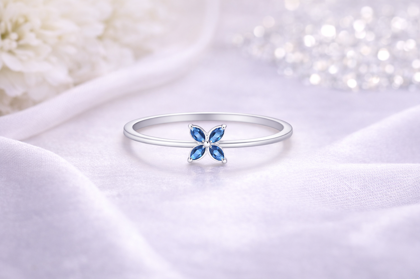 Silberring Lily mit blauem Schmuckstein in blau